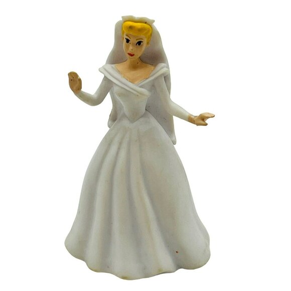 Disney Princess Figures Cinderella Snow White Belle Cake Topper 2 inch Lot of 4 - Picture 6 of 11